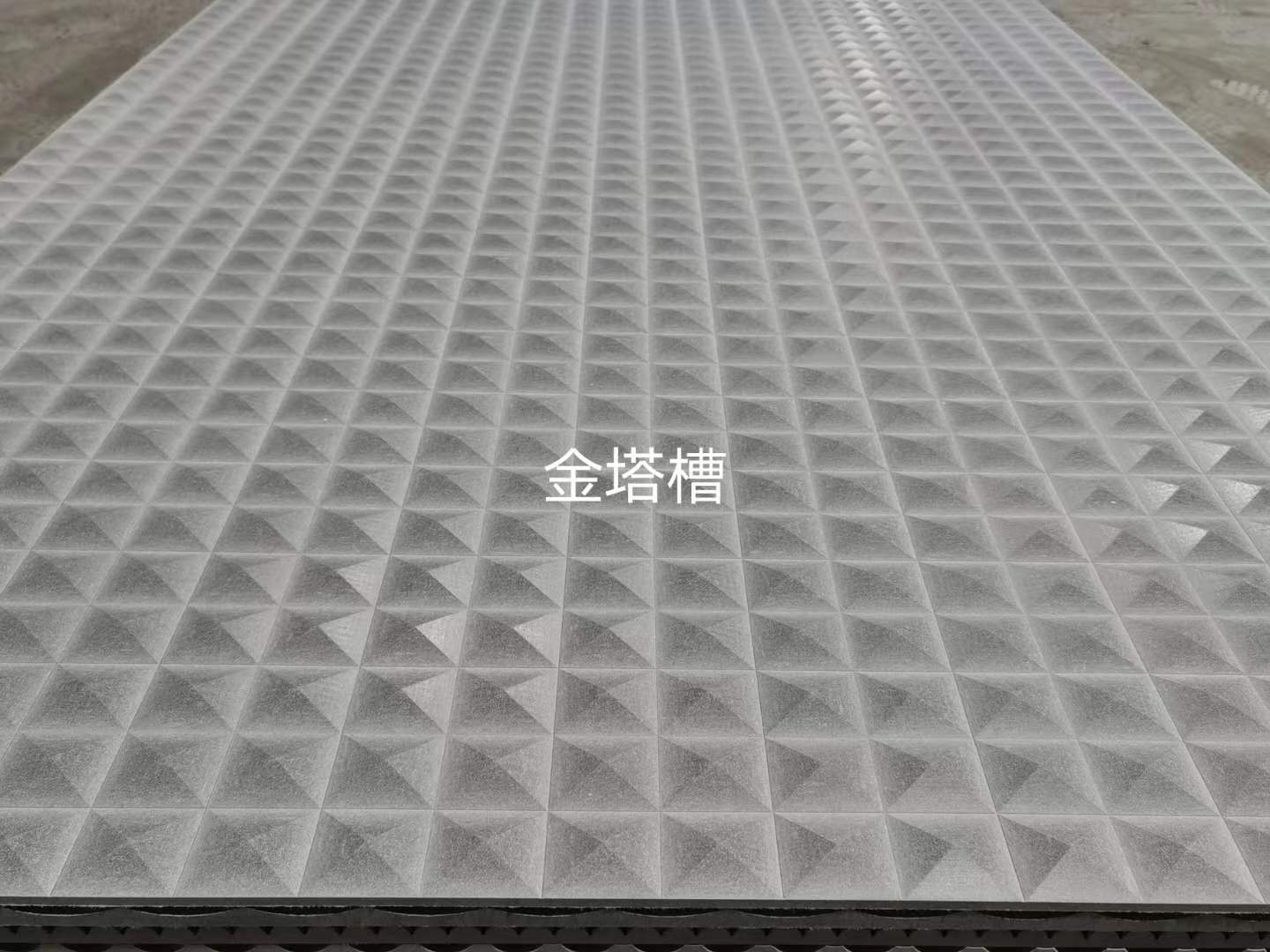 水泥拉槽板安裝時(shí)需要注意哪些細(xì)節(jié)？